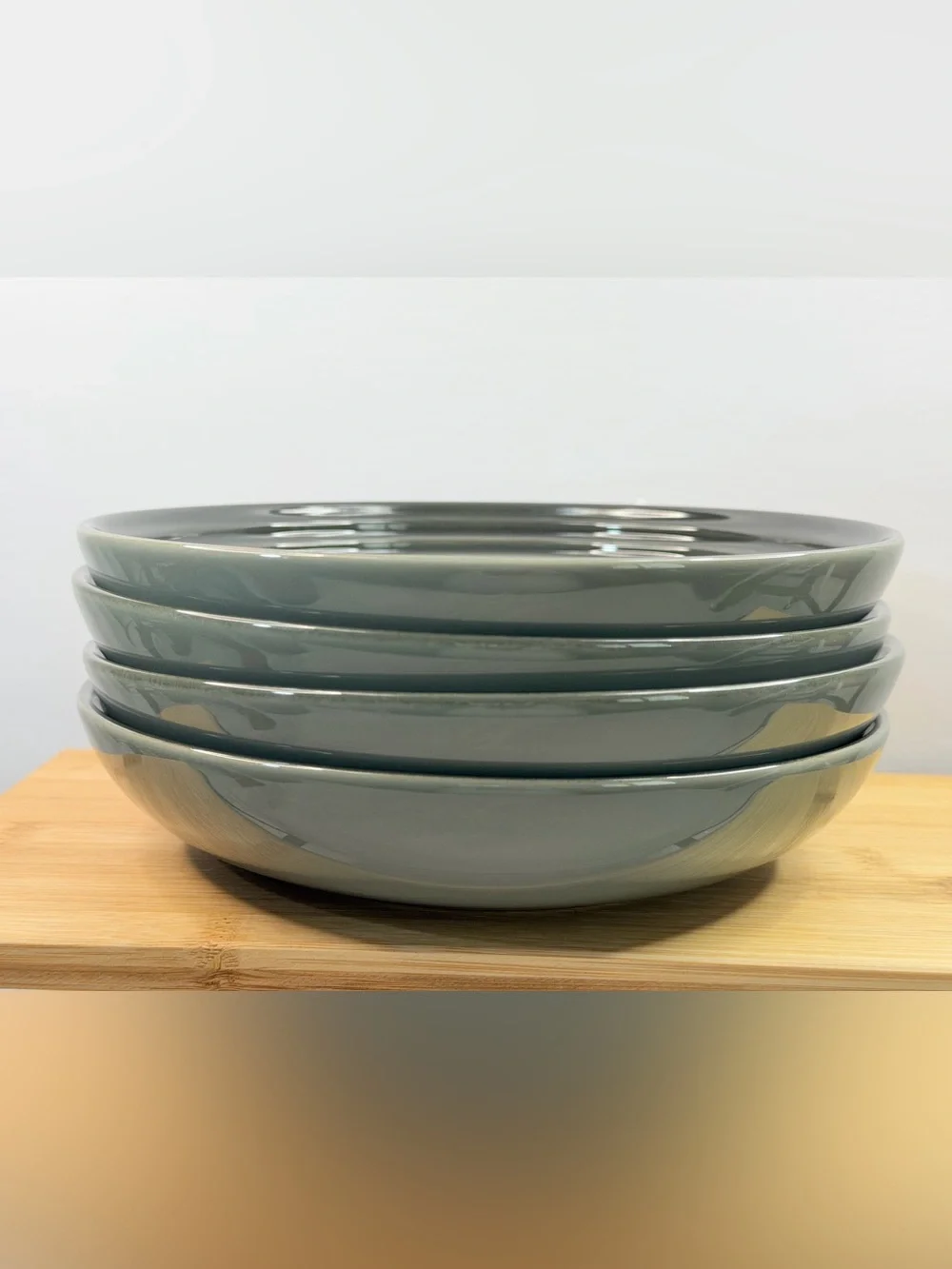 Le Creuset Stoneware Set of 4 Pasta Bowls 8.5 Inch, THYME - NEW